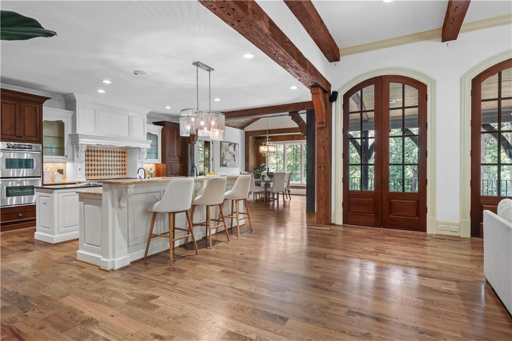 471 Tam Oshanter Drive SE