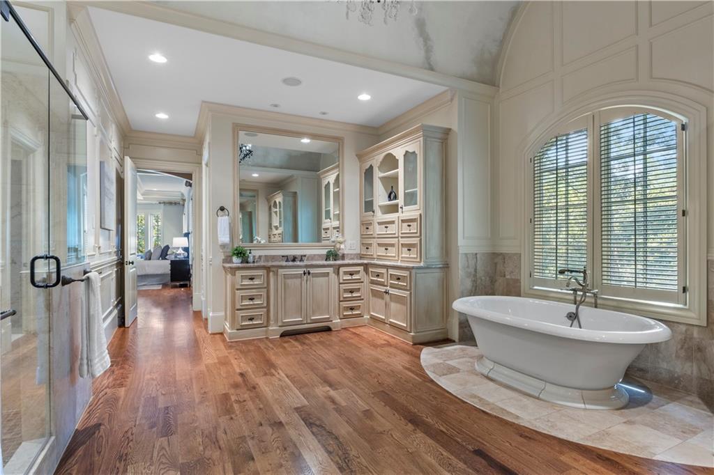 471 Tam Oshanter Drive SE