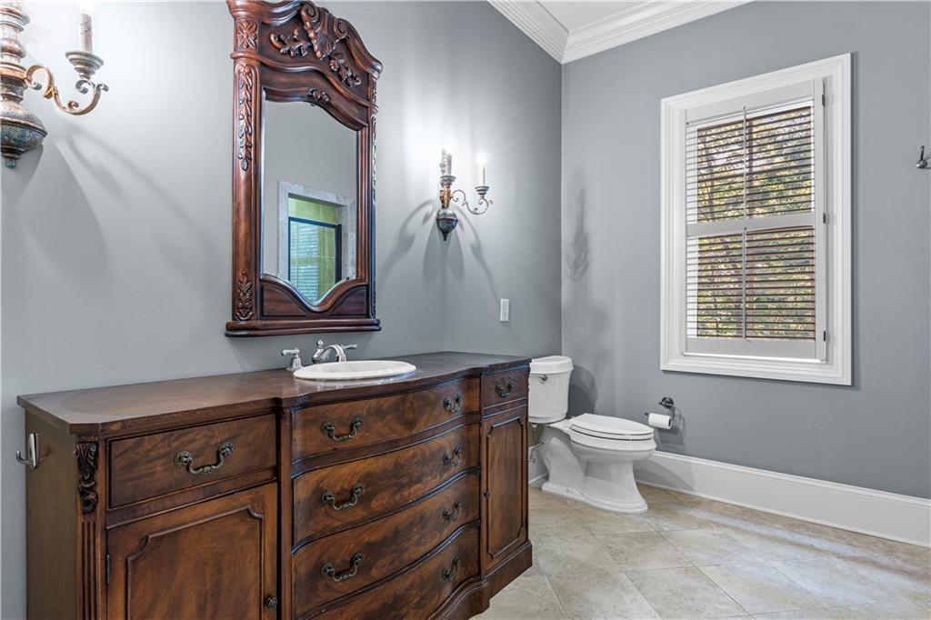 471 Tam Oshanter Drive SE