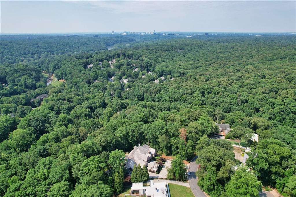 471 Tam Oshanter Drive SE