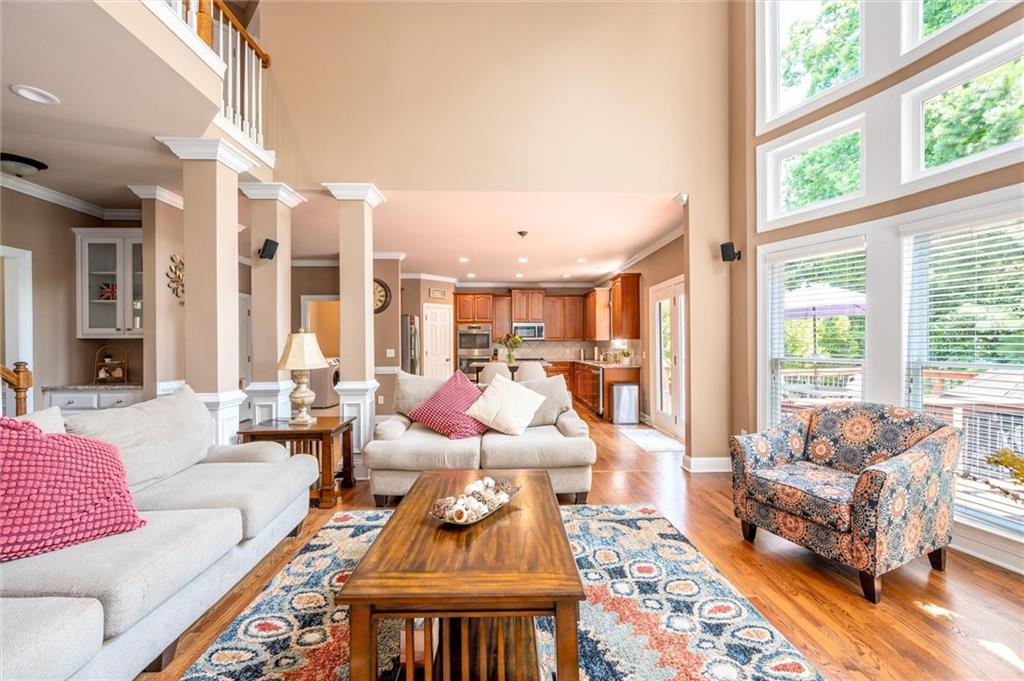 4020 Oak Laurel Way