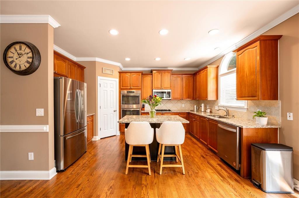 4020 Oak Laurel Way