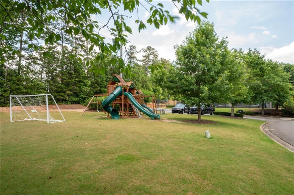 4020 Oak Laurel Way