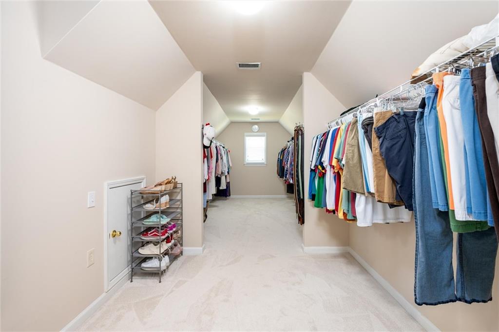 4020 Oak Laurel Way