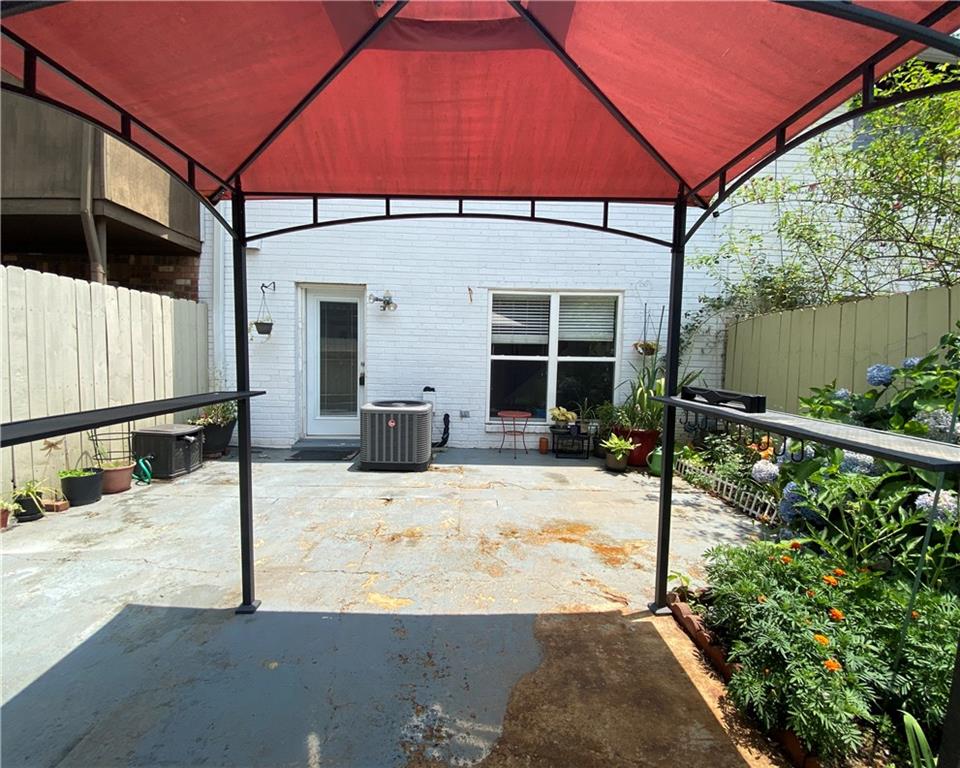 618 Garden Walk Drive