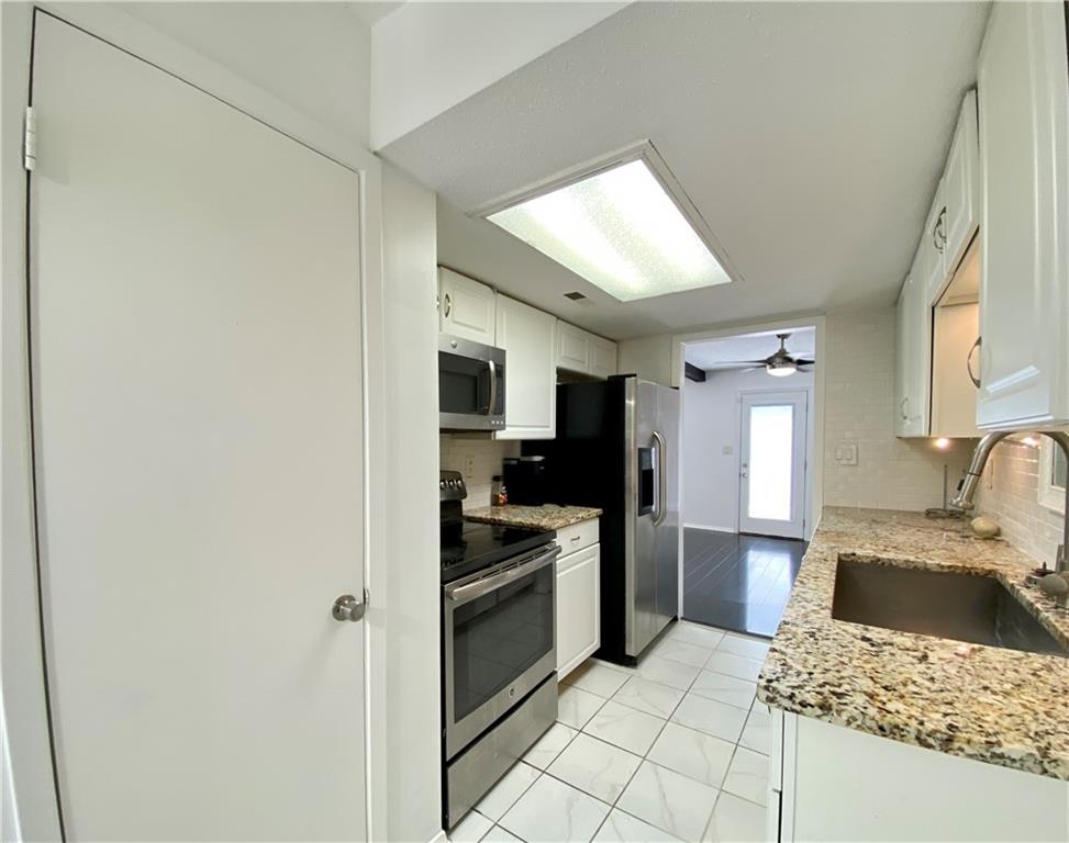 618 Garden Walk Drive