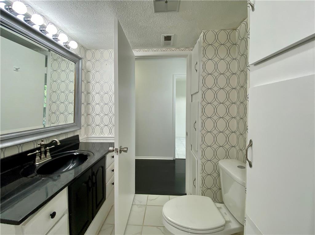 618 Garden Walk Drive