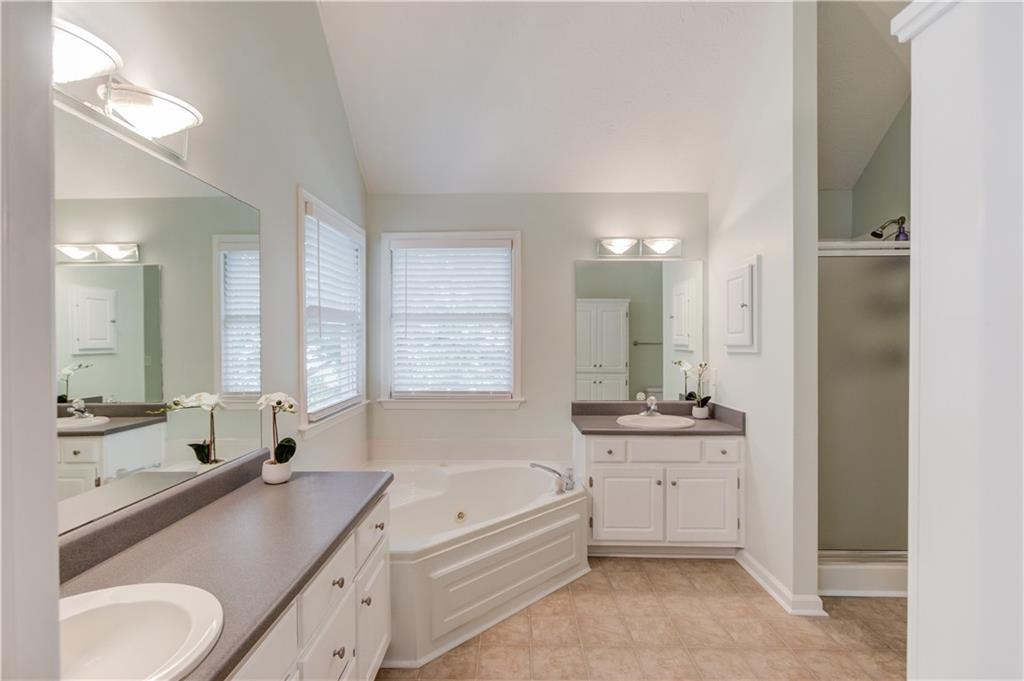 2945 Phillips Bend Crossing