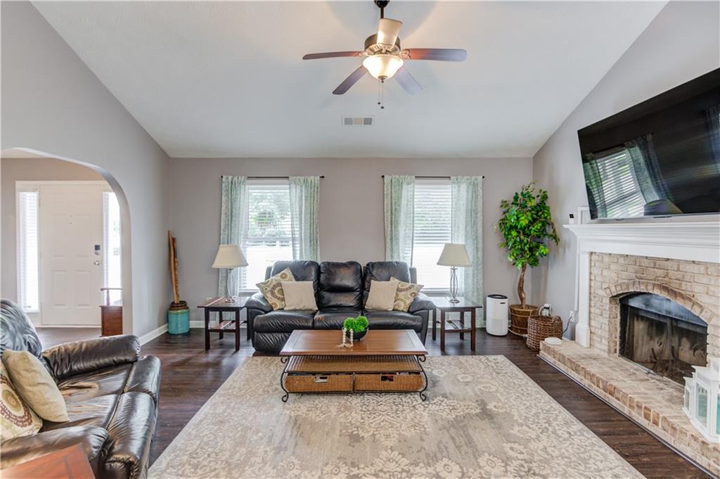 2945 Phillips Bend Crossing