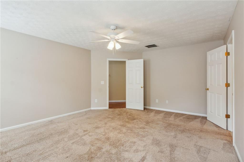 5601 Ashmoore Court