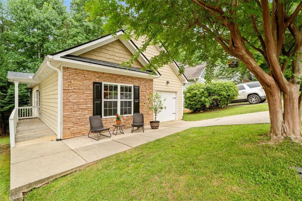 138 HOOD PARK Drive