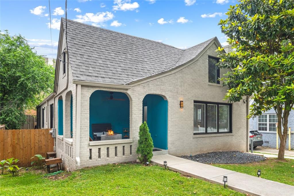 121 HOLIDAY Avenue NE