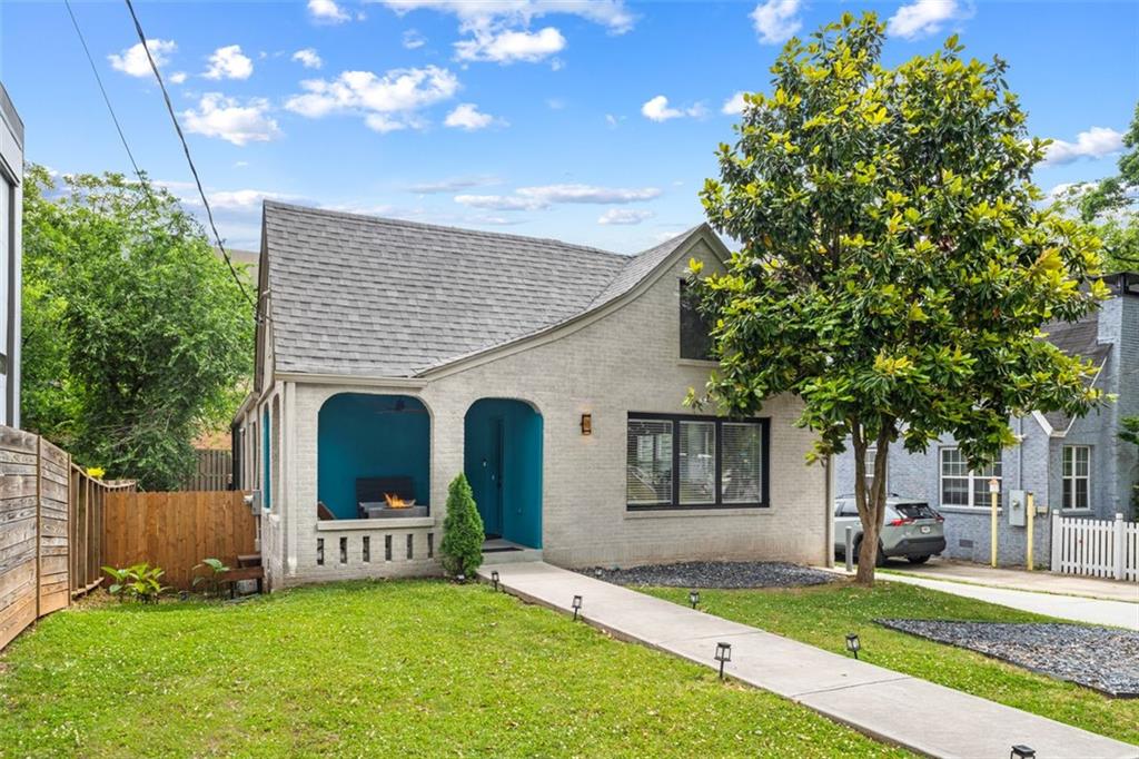 121 HOLIDAY Avenue NE