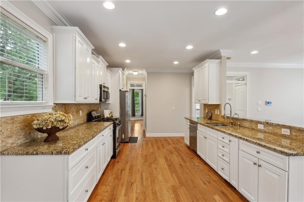 1316 EGAN Way