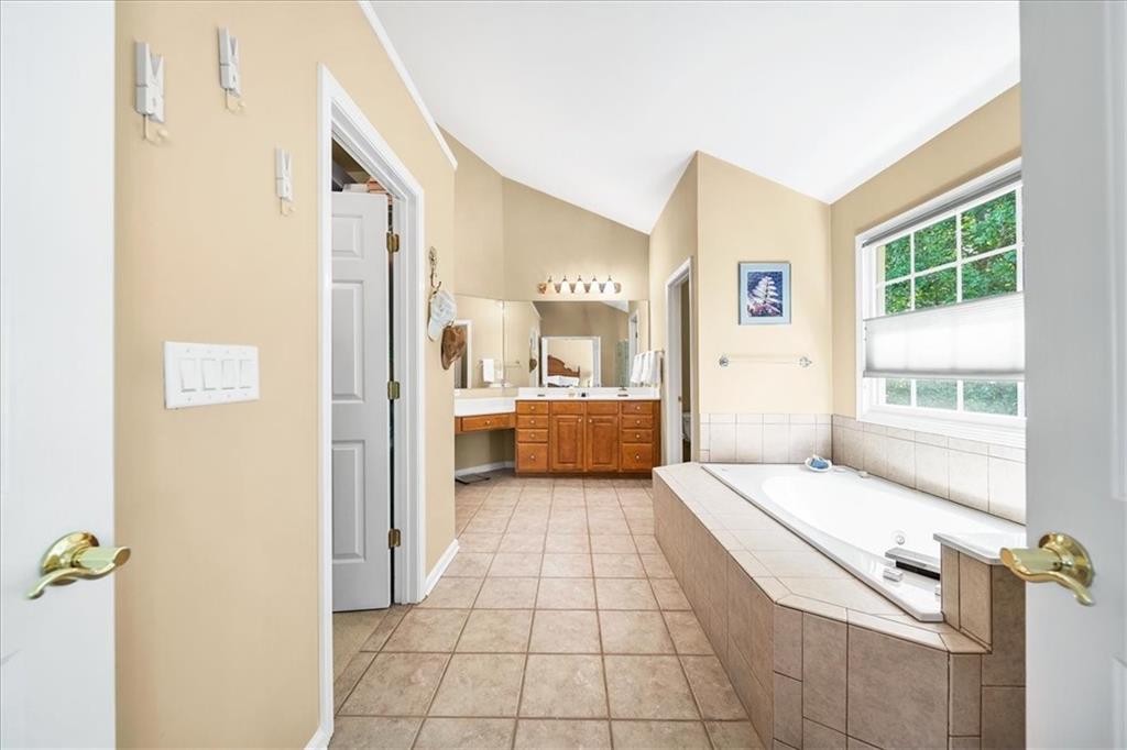 2757 Stockbridge Way