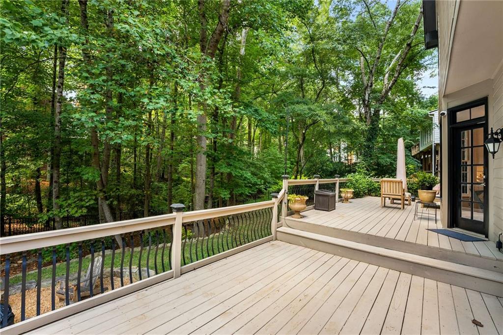 305 Highlands Trace