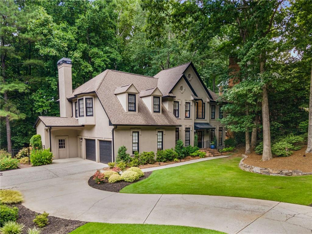 305 Highlands Trace