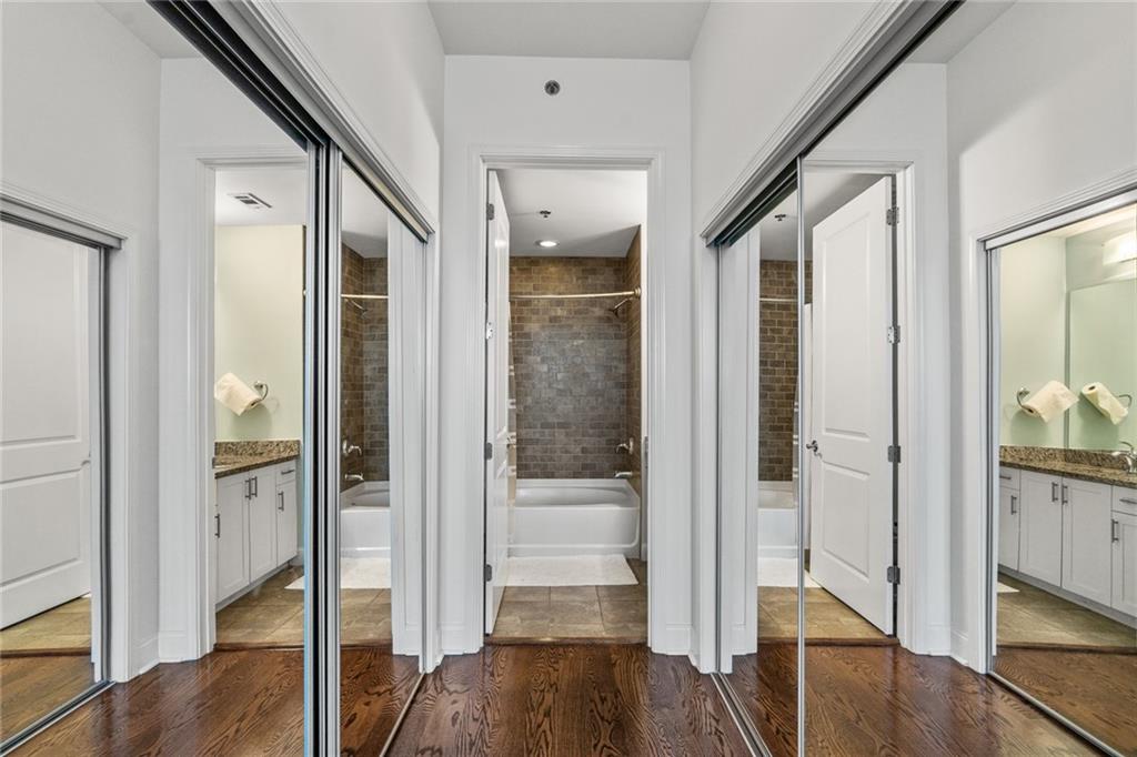 270 17th Street NW Unit 2304
