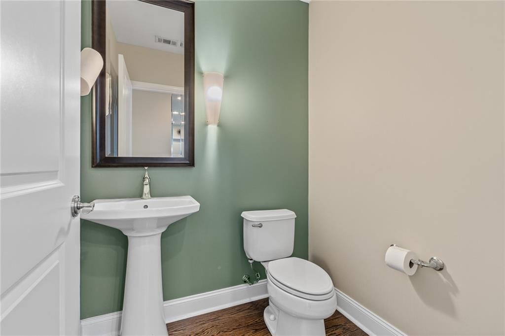 270 17th Street NW Unit 2304