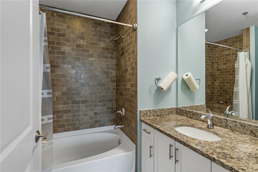270 17th Street NW Unit 2304