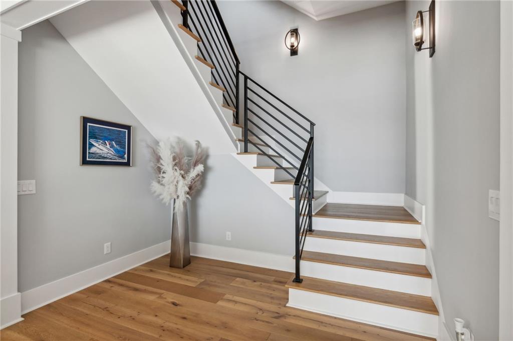 5459 Mayflower Court