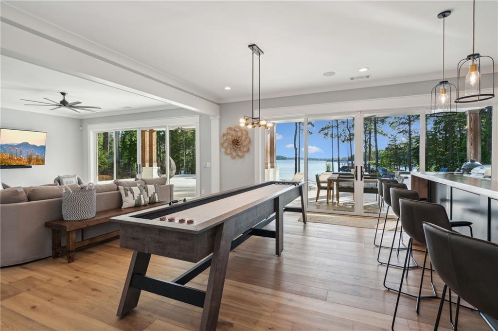 5459 Mayflower Court