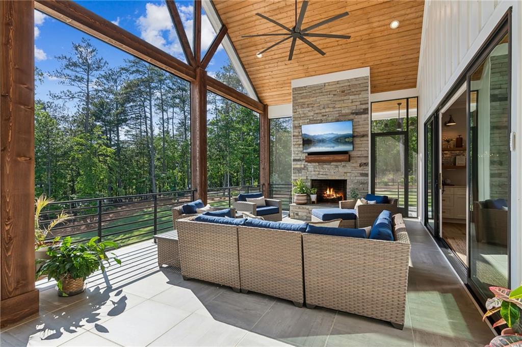 5459 Mayflower Court