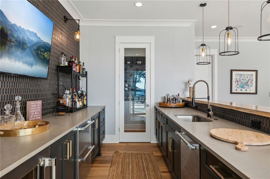 5459 Mayflower Court