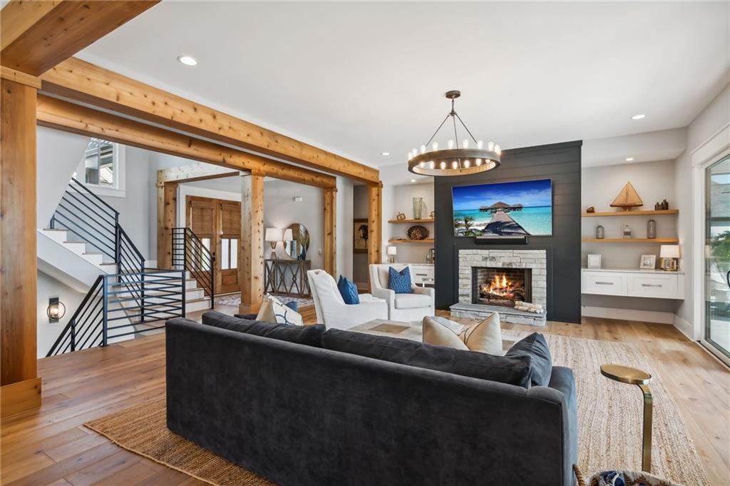 5459 Mayflower Court