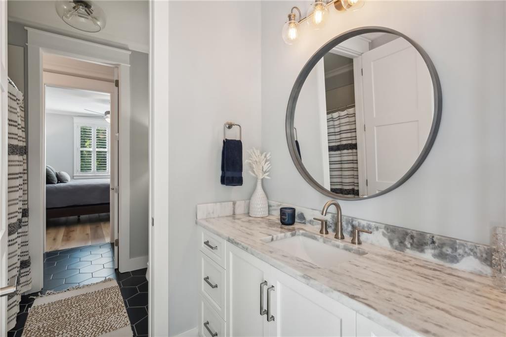 5459 Mayflower Court