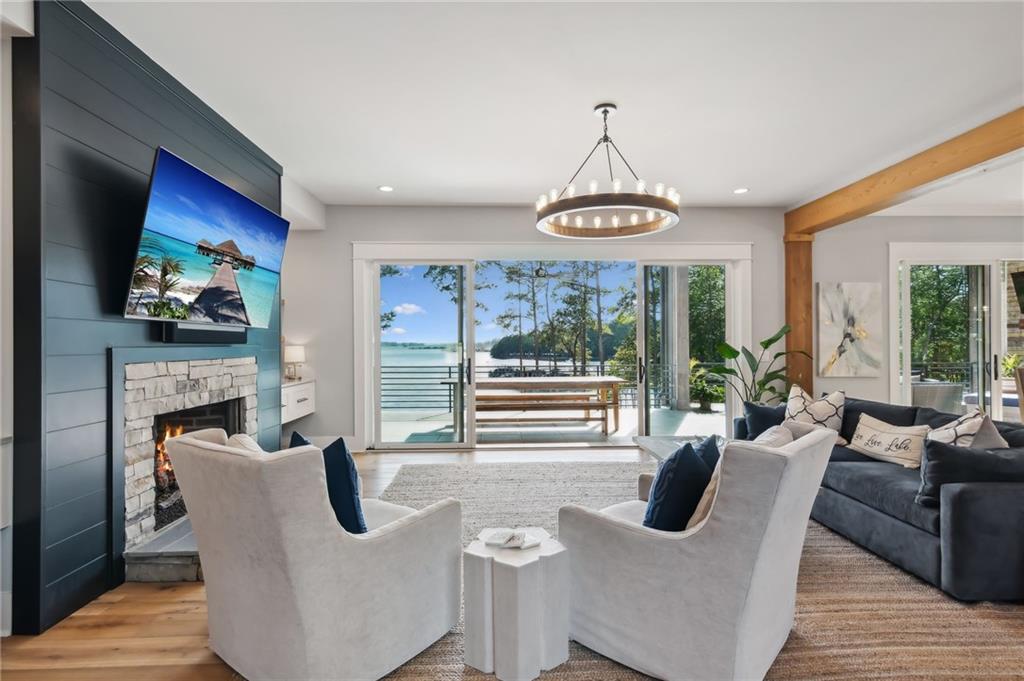 5459 Mayflower Court