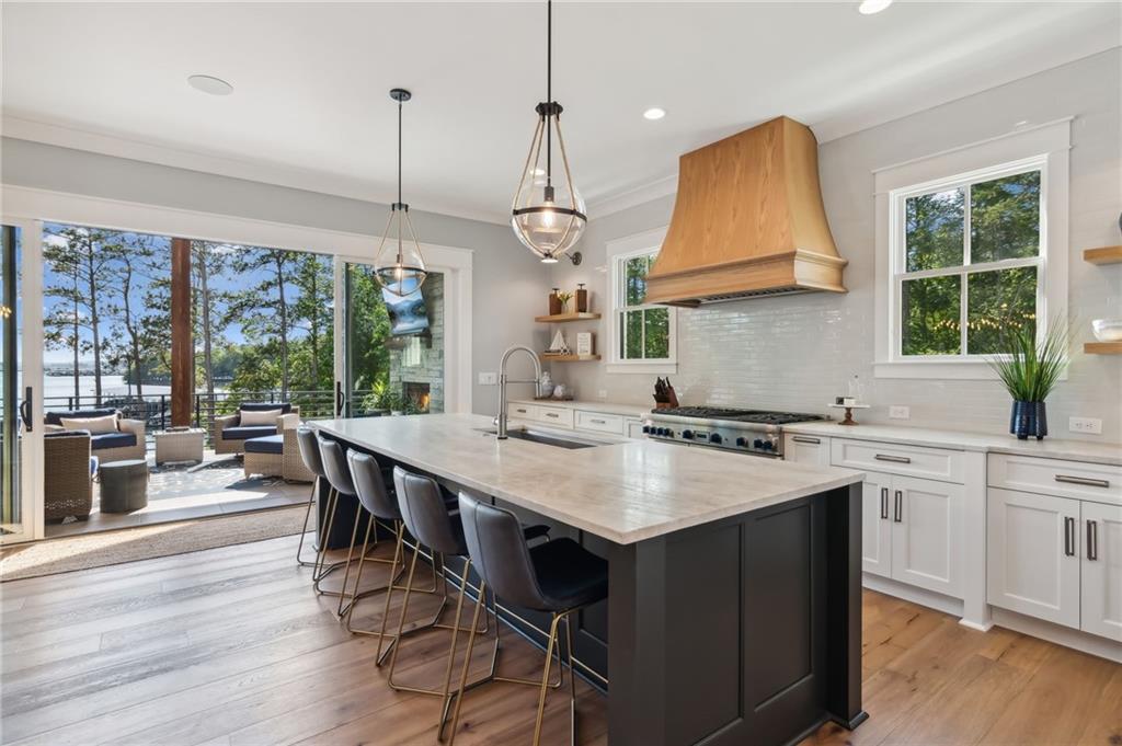 5459 Mayflower Court