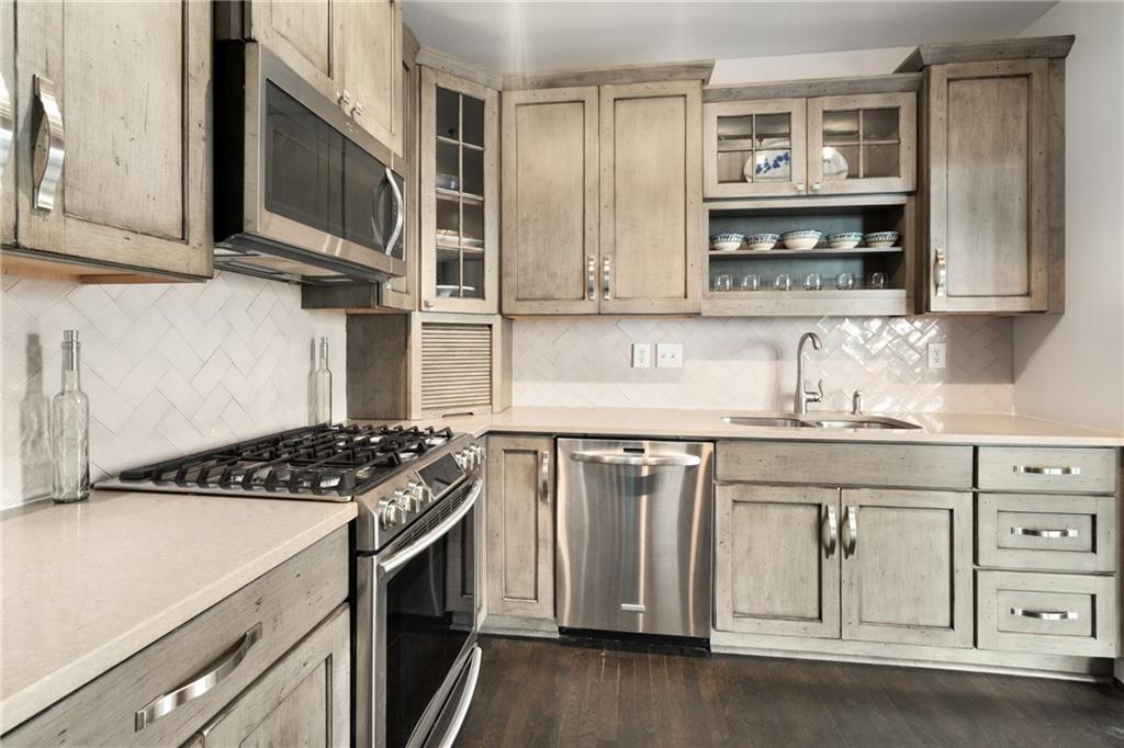 2626 Peachtree Road NW Unit 901