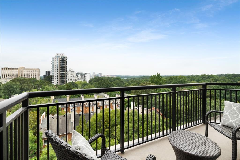 2626 Peachtree Road NW Unit 901