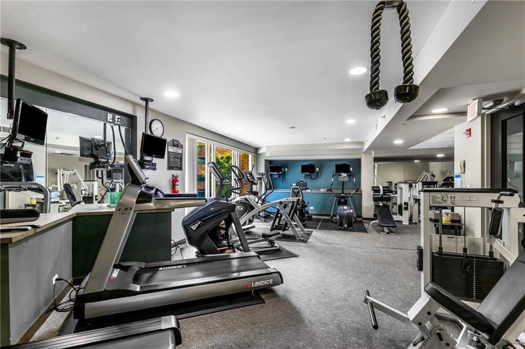 2626 Peachtree Road NW Unit 901