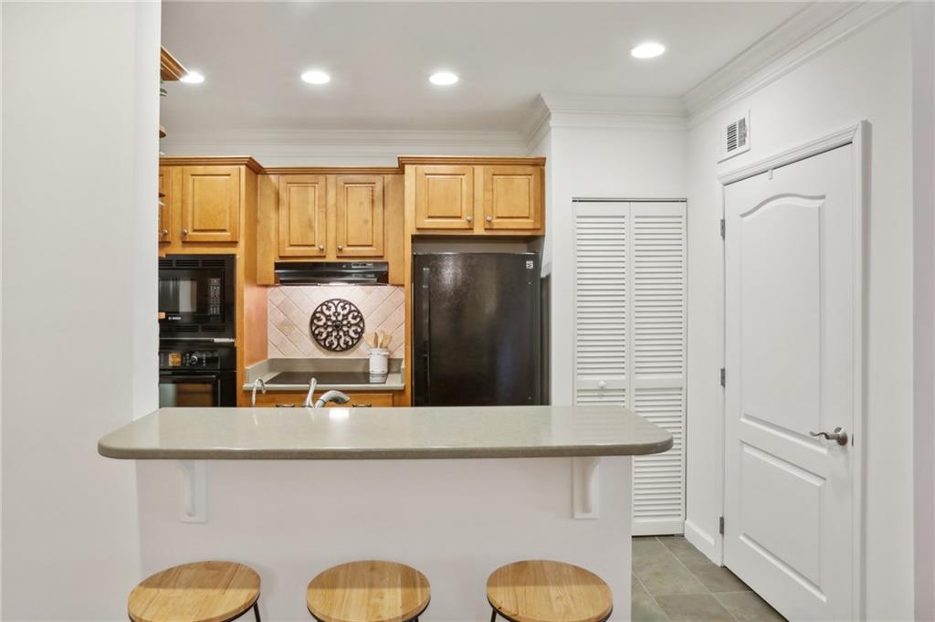 175 15th Street NE Unit 205