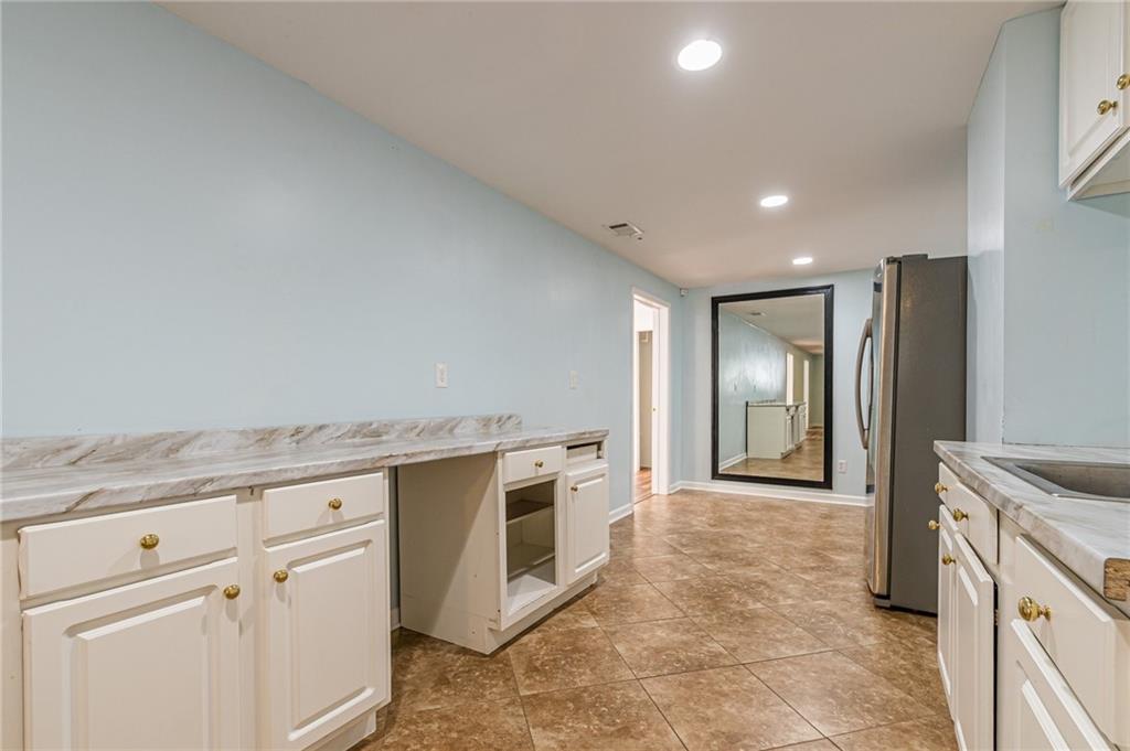 1015 Windhaven Drive
