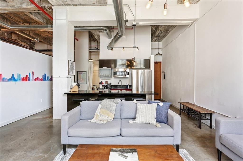 650 Glen Iris Drive NE Unit 19