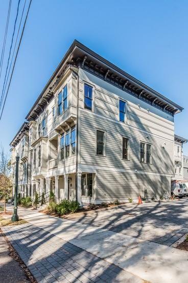 998 Mauldin Street SE