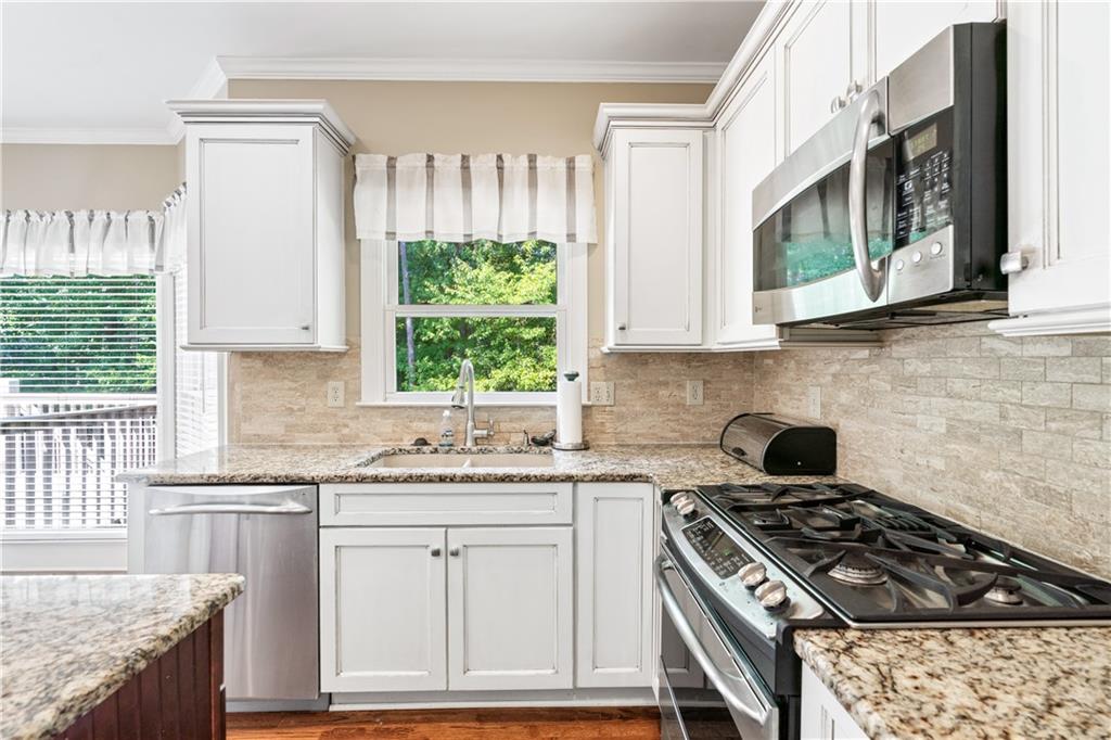595 OWL CREEK Drive