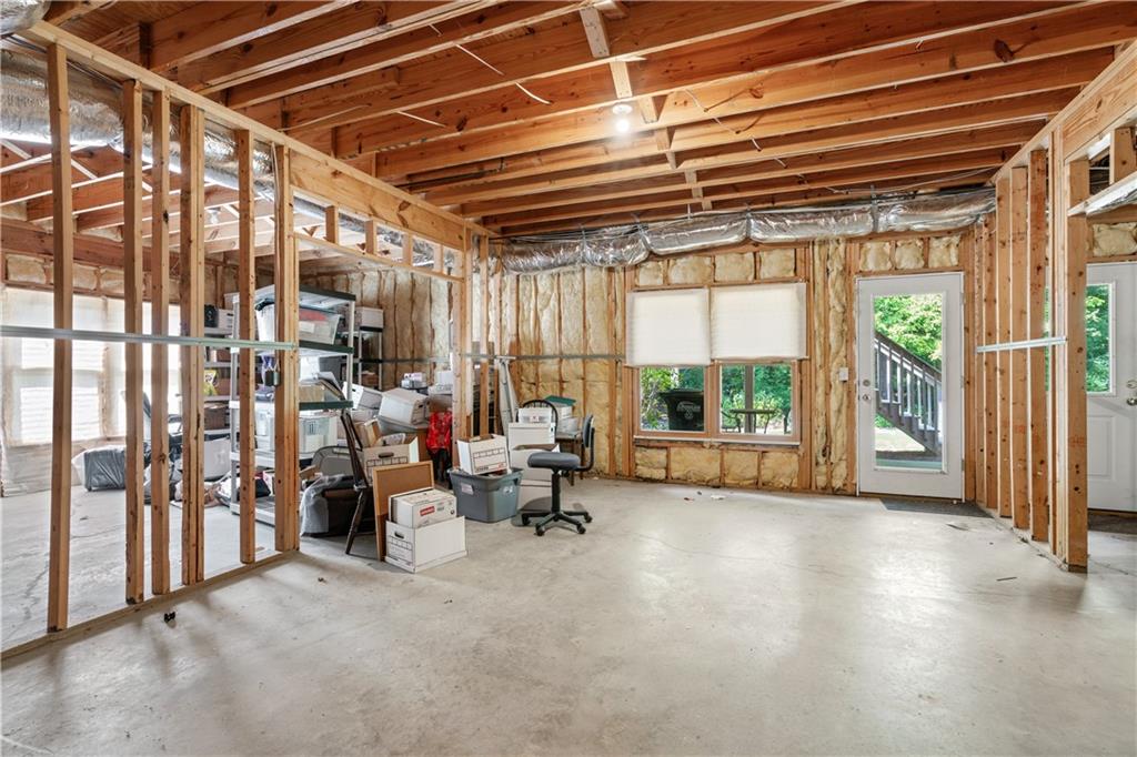 595 OWL CREEK Drive
