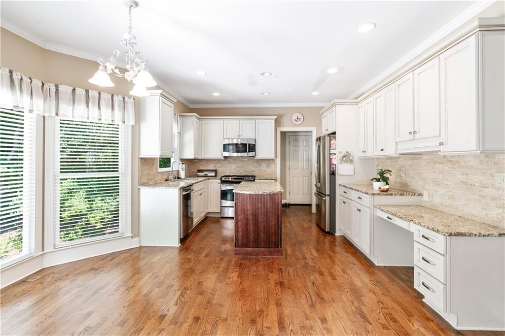 595 OWL CREEK Drive