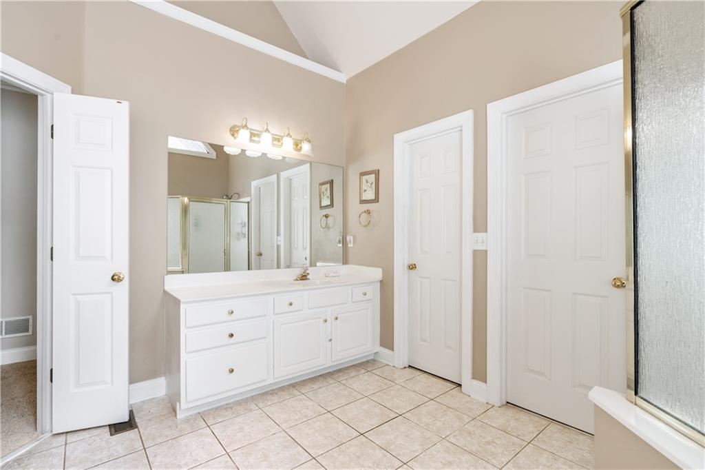 595 OWL CREEK Drive