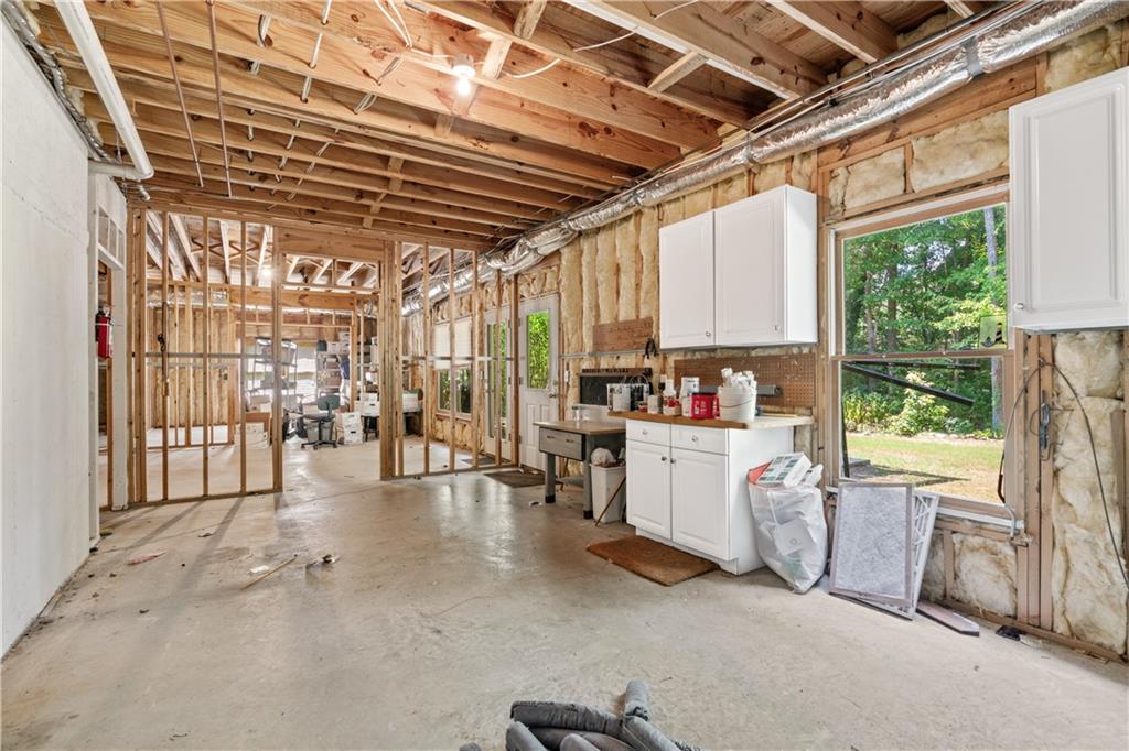 595 OWL CREEK Drive
