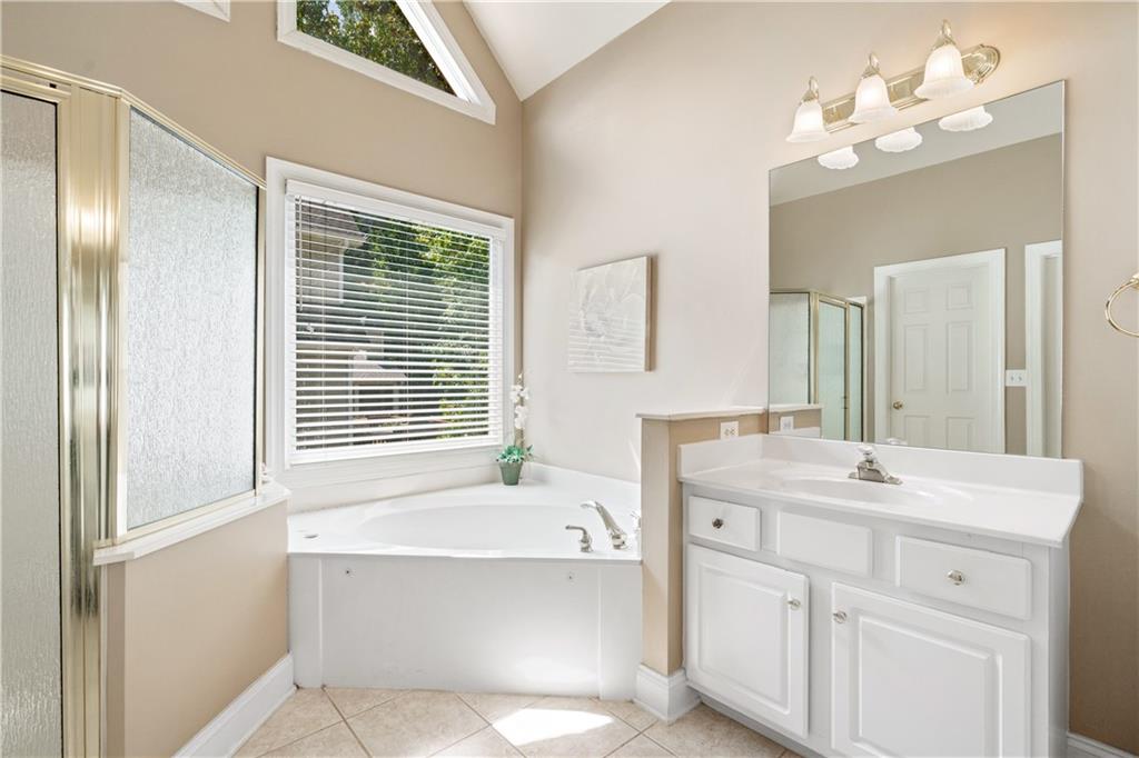 595 OWL CREEK Drive
