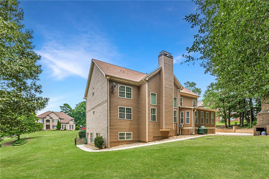 5816 Larch Lane
