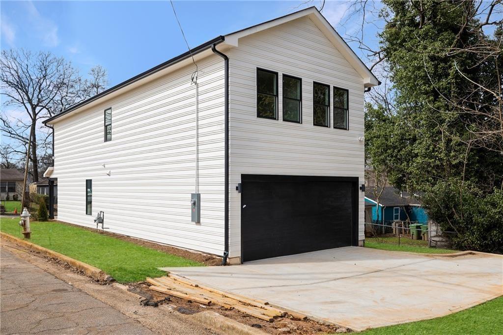 1164 West Avenue SW