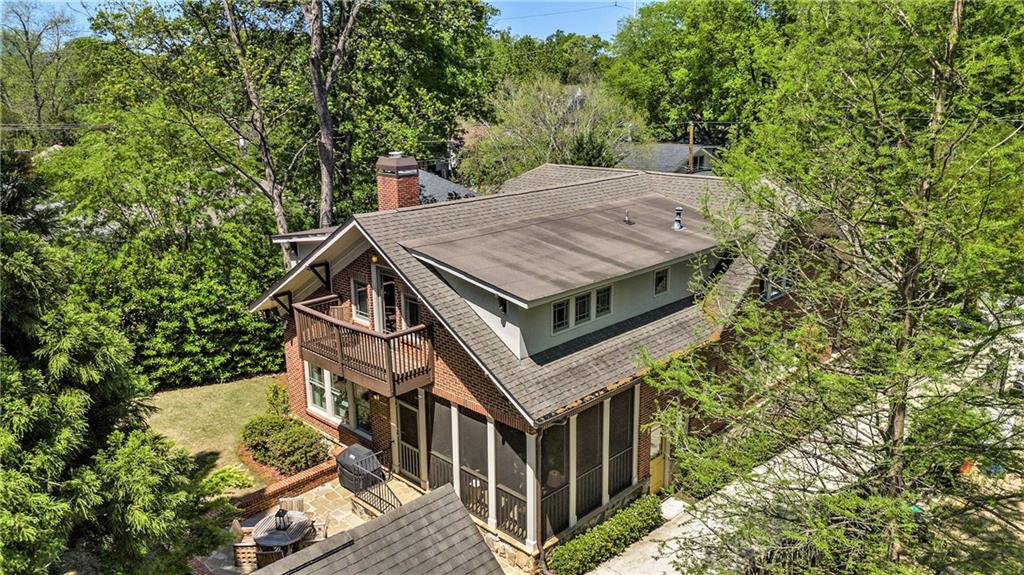 625 Elmwood Drive NE