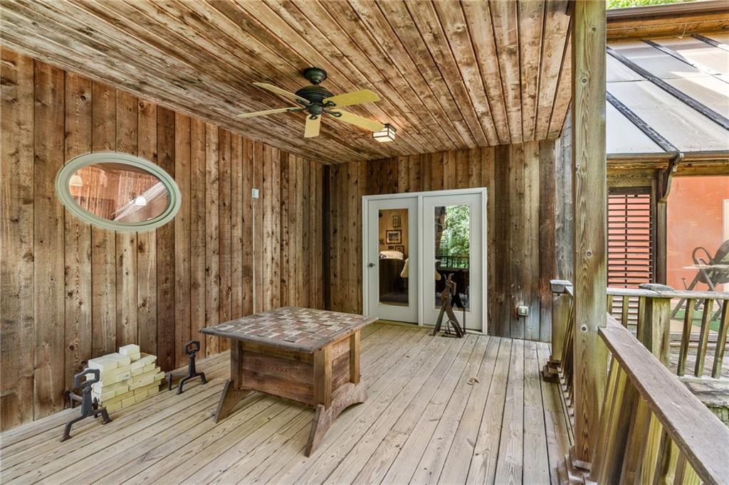 9975 BALL GROUND Highway