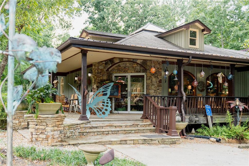 9975 BALL GROUND Highway